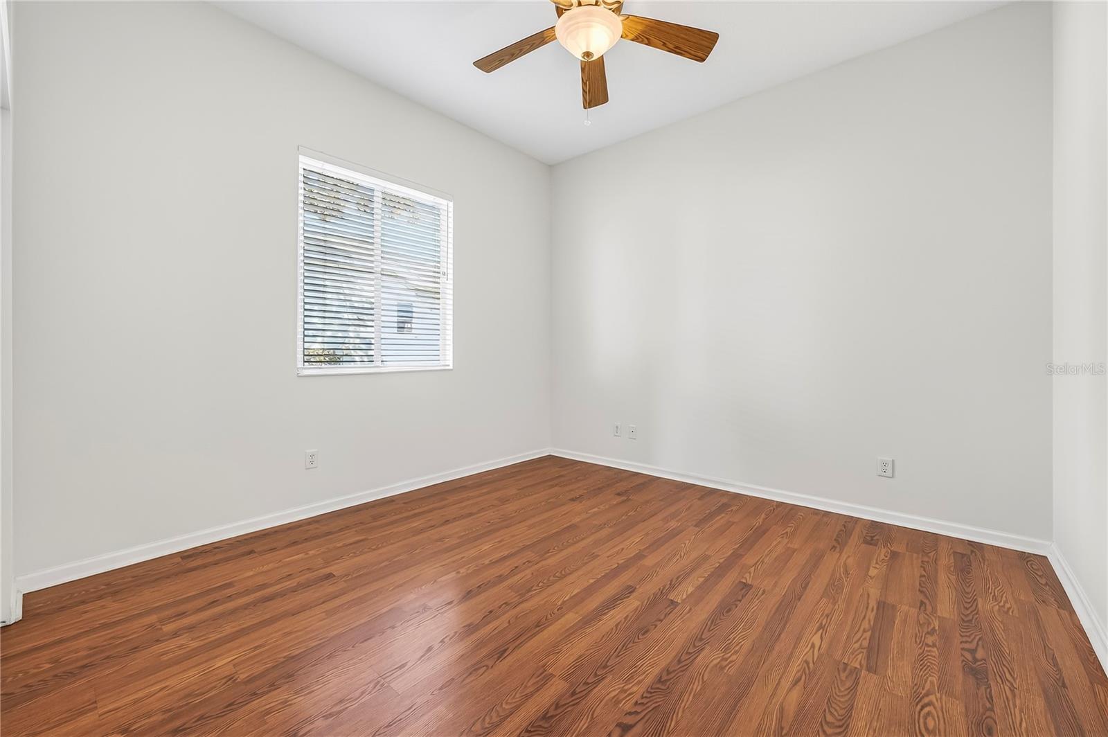 Image 37 of 50 For 5695 25th Loop