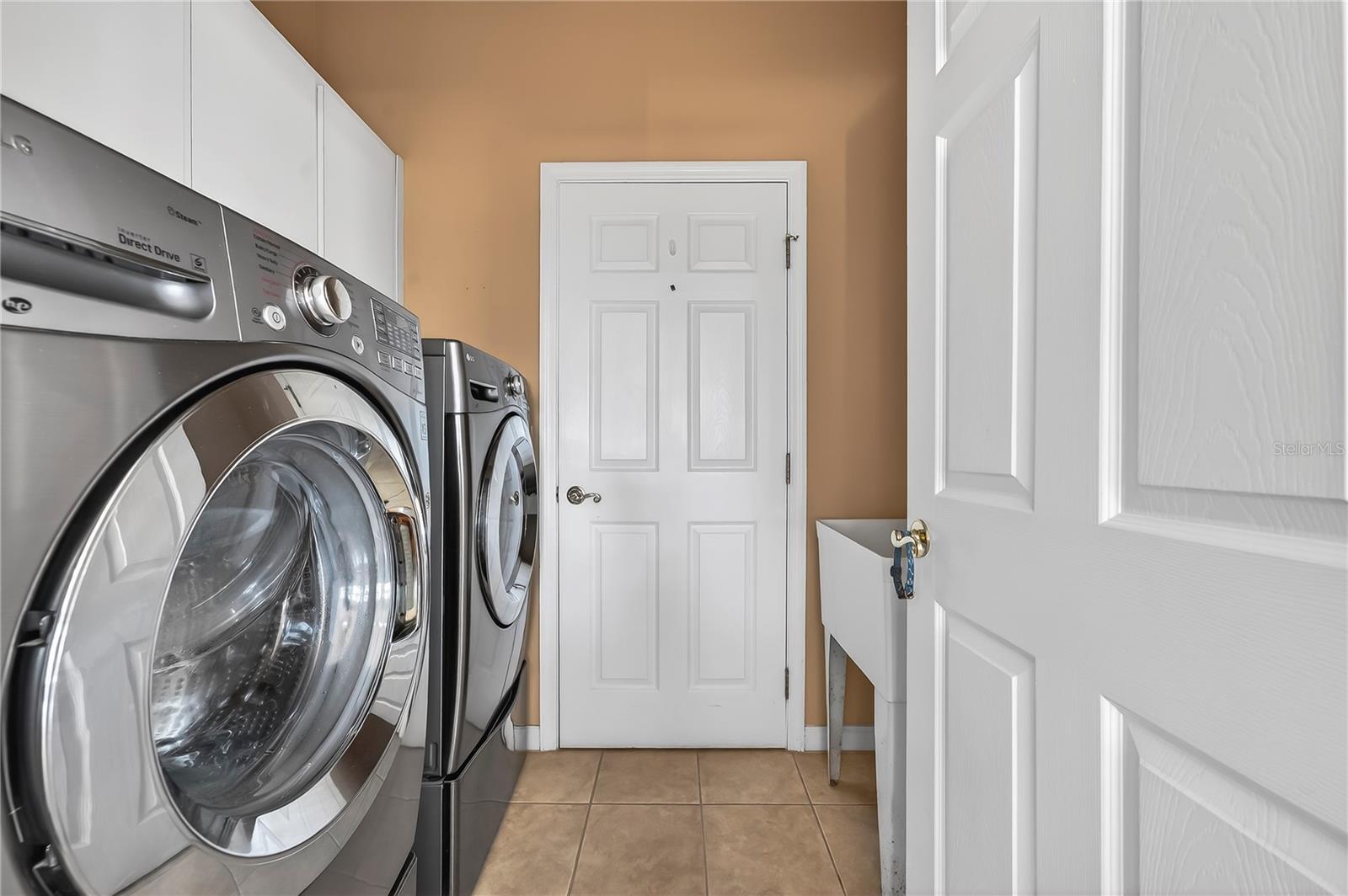 Image 39 of 50 For 5695 25th Loop