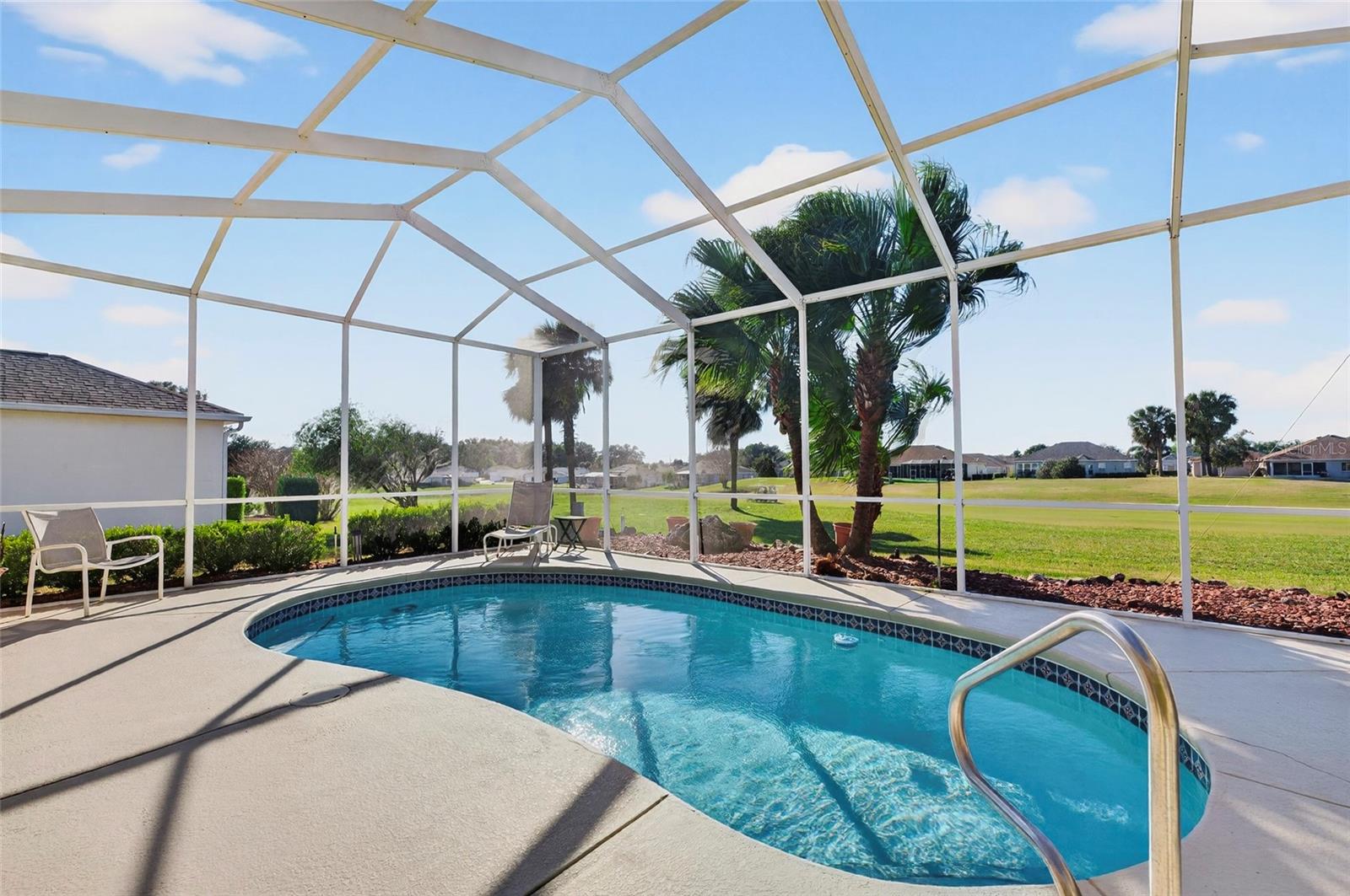 Image 5 of 50 For 5695 25th Loop