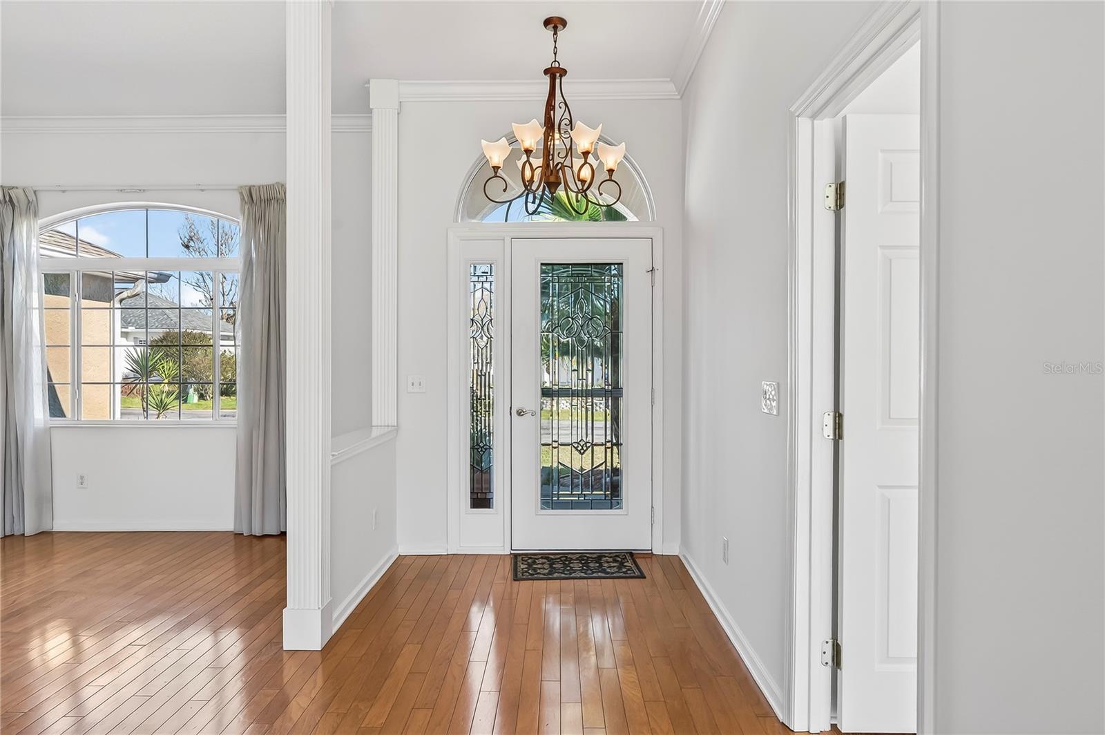 Image 6 of 50 For 5695 25th Loop