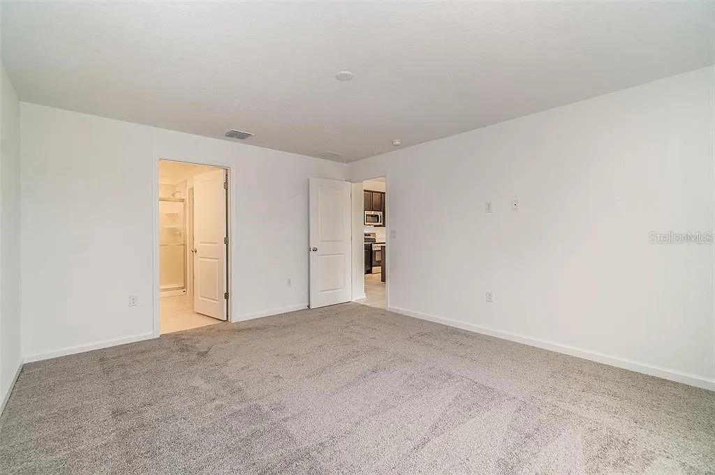 Image 7 of 18 For 2220 Green Valley Street