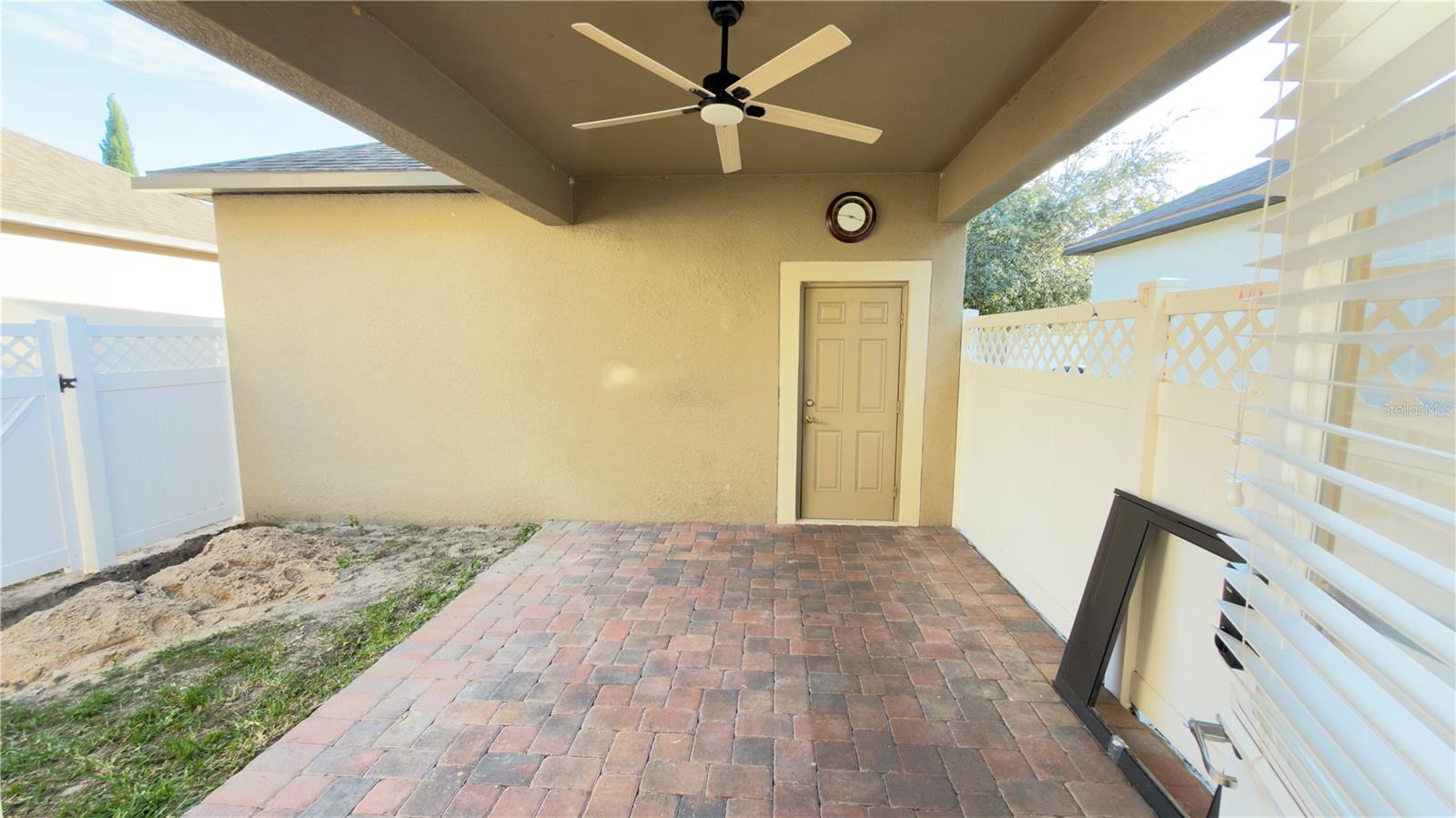 Image 21 of 45 For 13040 Overstreet Road