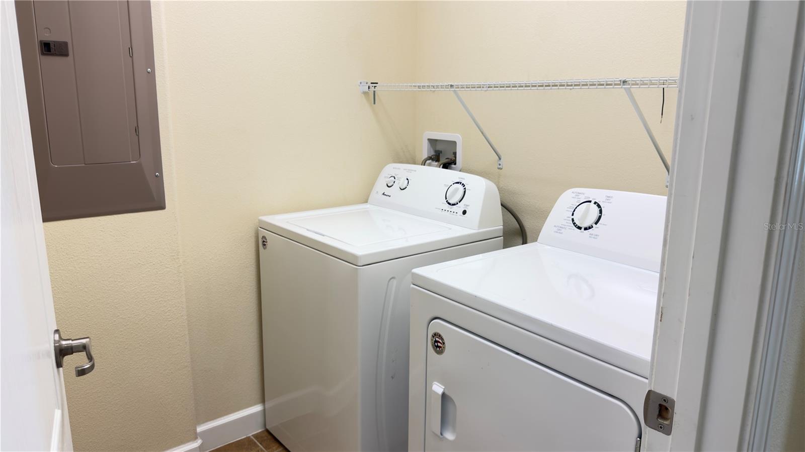 Image 37 of 45 For 13040 Overstreet Road