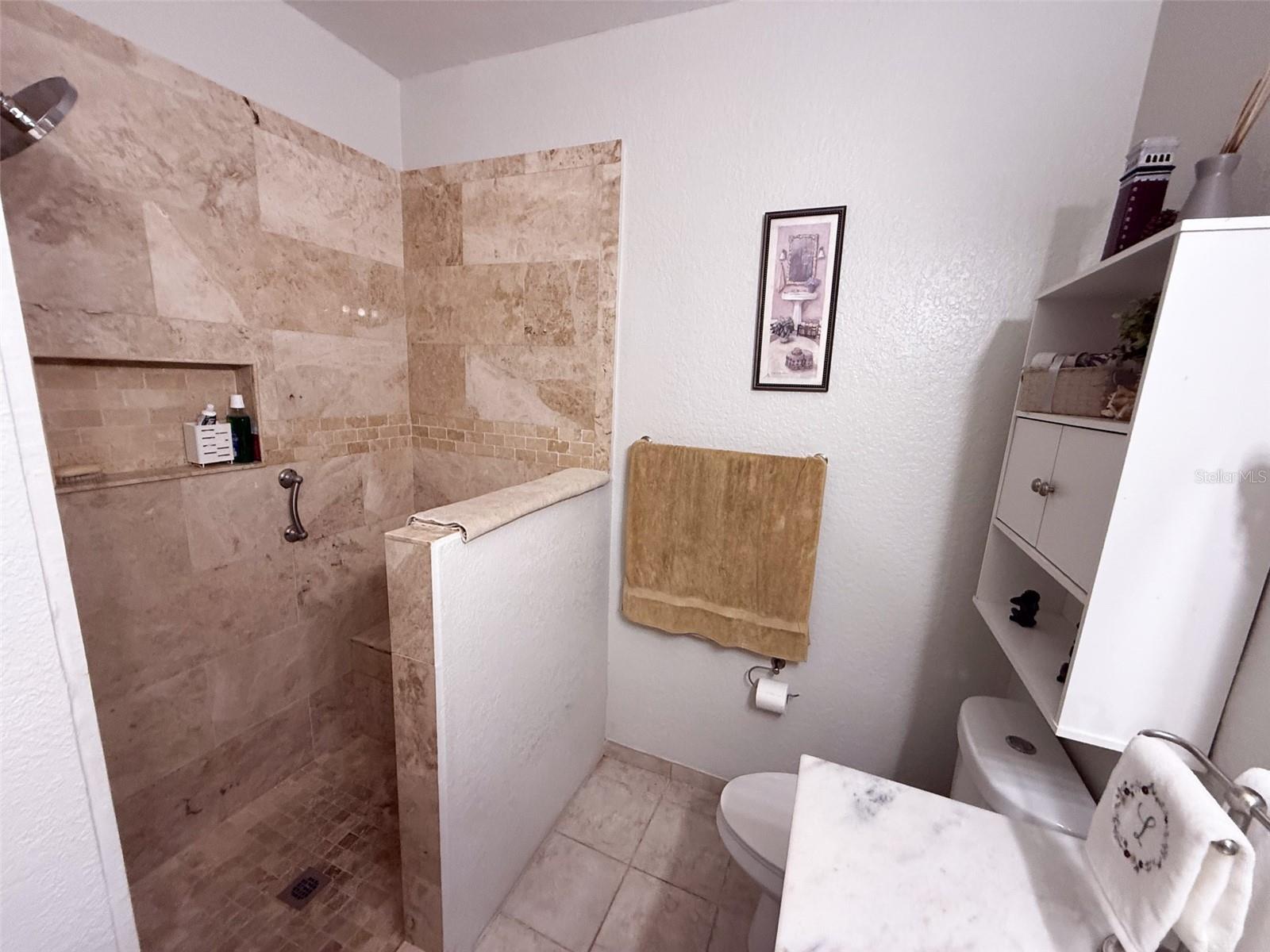 Image 15 of 19 For 830 Grand Regency Point 101