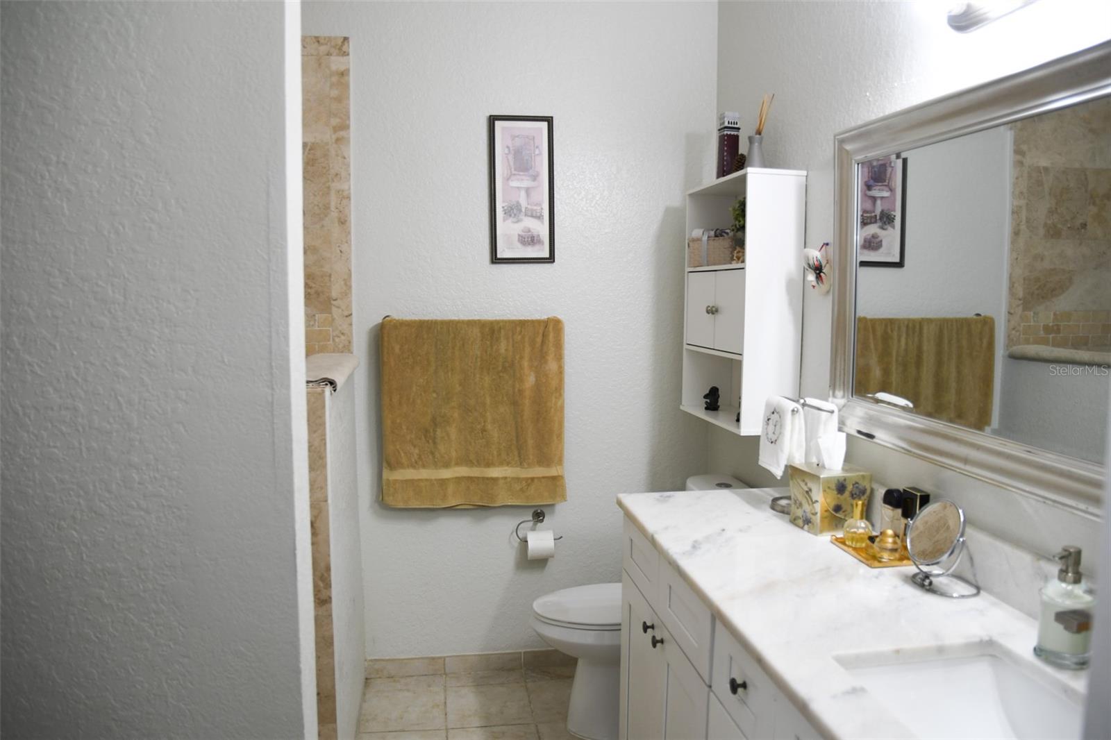 Image 16 of 19 For 830 Grand Regency Point 101