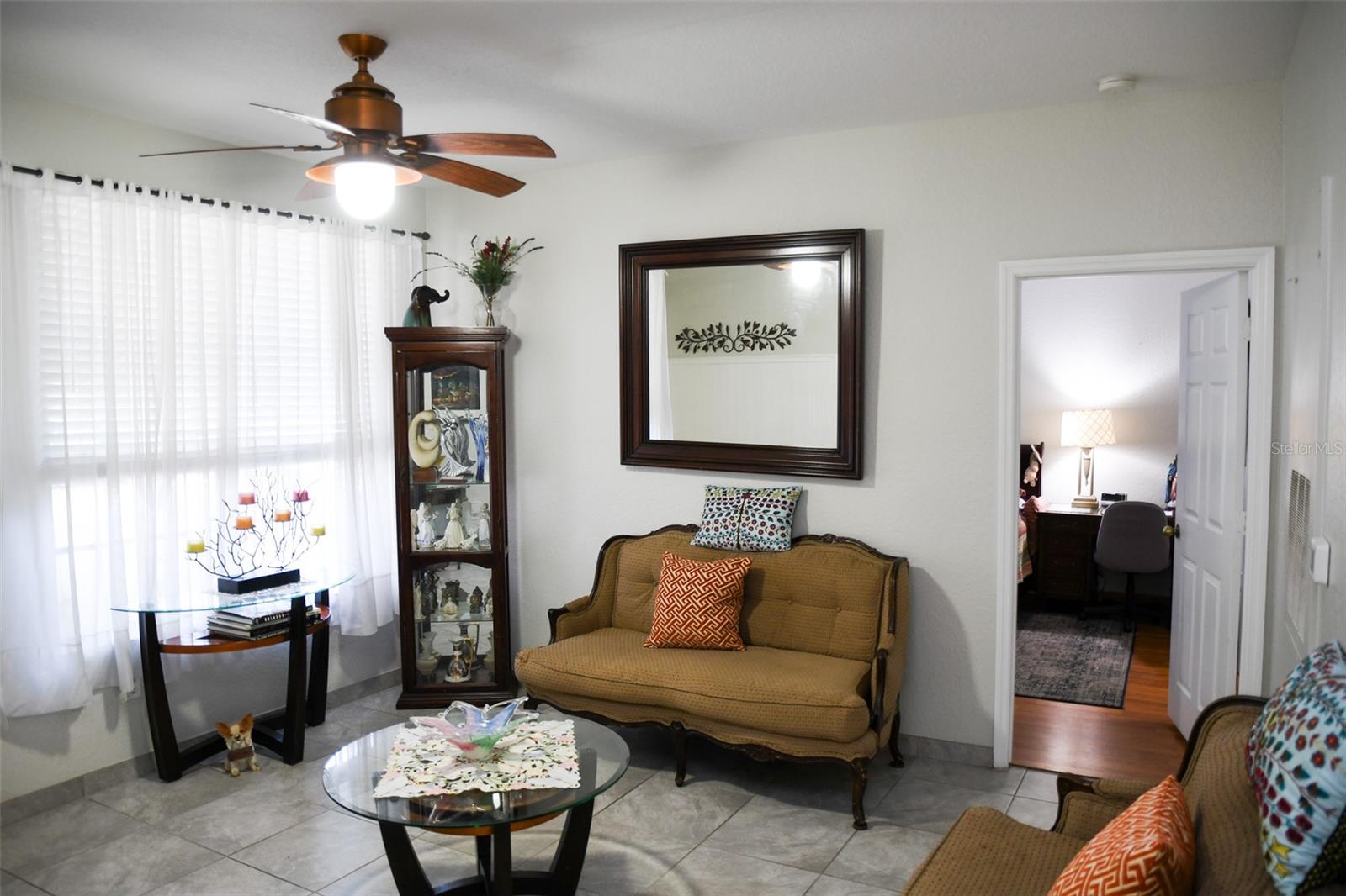 Image 4 of 19 For 830 Grand Regency Point 101