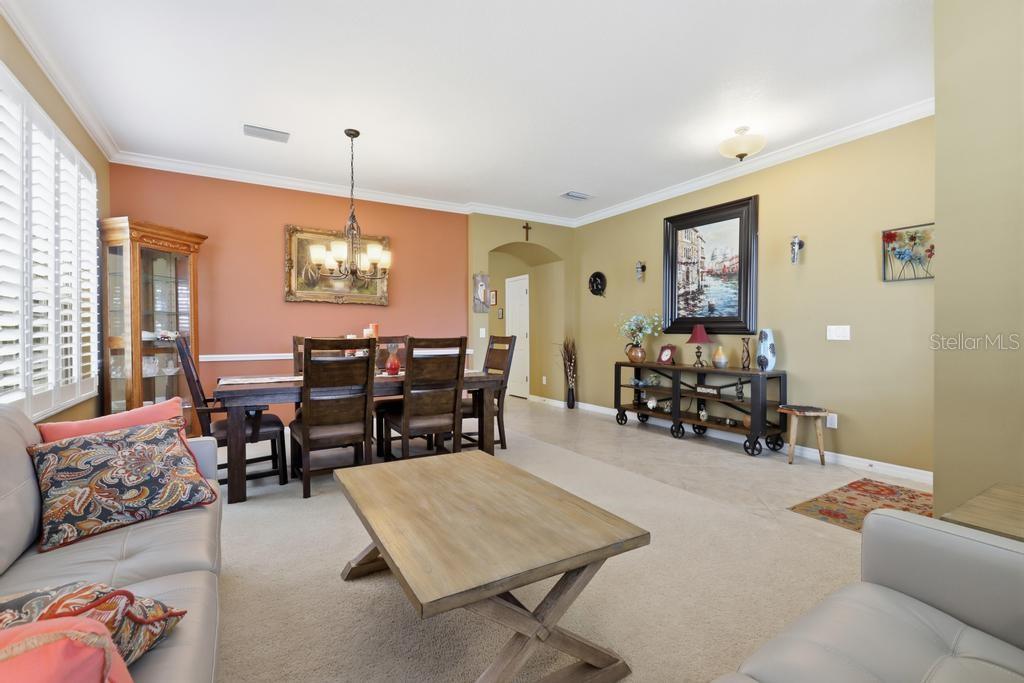 Image 16 of 33 For 204 Wellington Woods Avenue