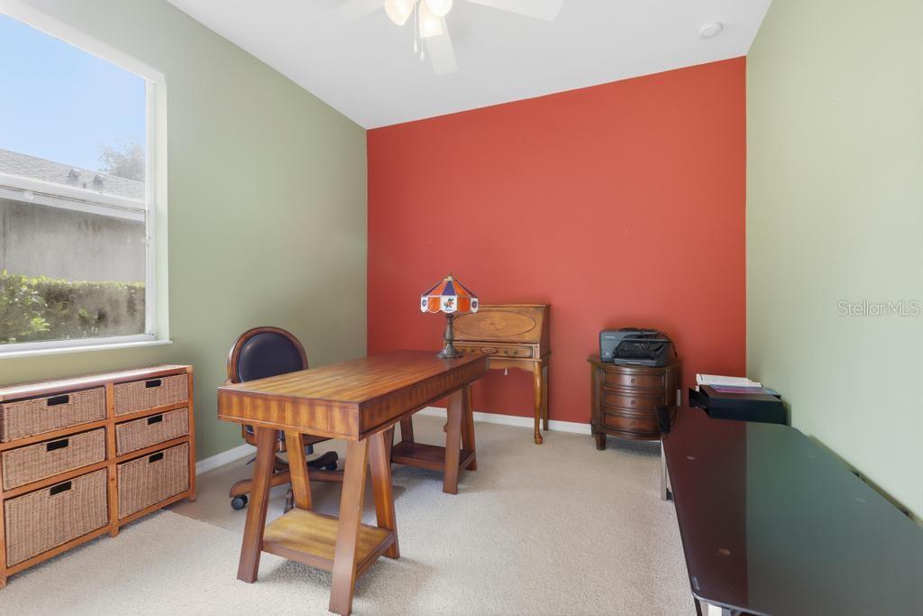 Image 17 of 33 For 204 Wellington Woods Avenue