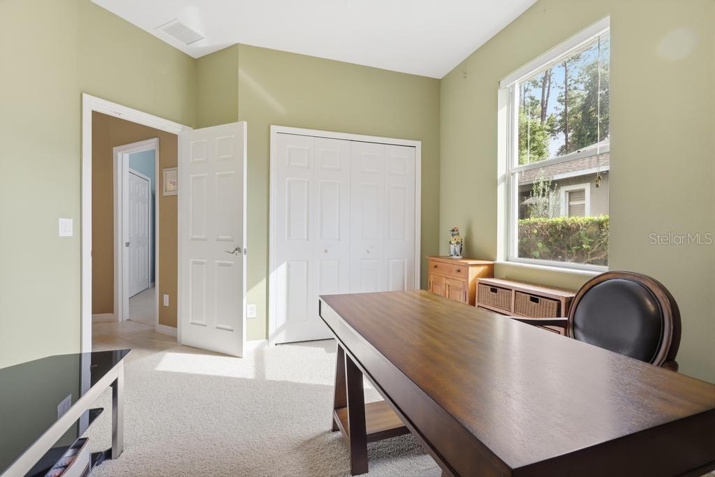 Image 18 of 33 For 204 Wellington Woods Avenue