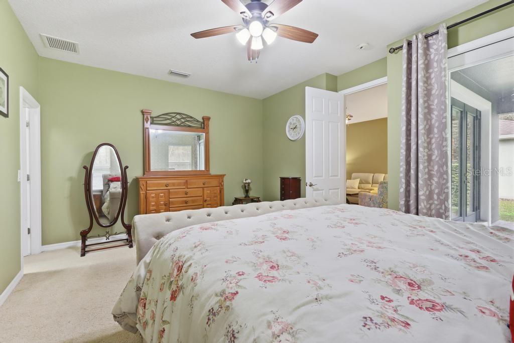 Image 20 of 33 For 204 Wellington Woods Avenue