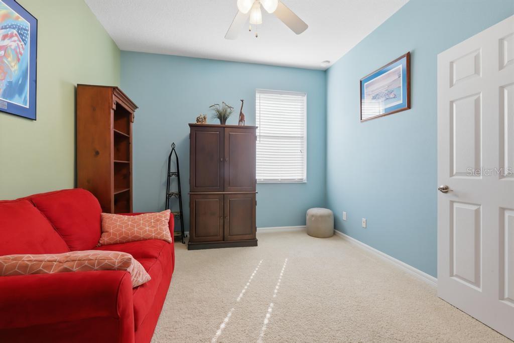 Image 21 of 33 For 204 Wellington Woods Avenue