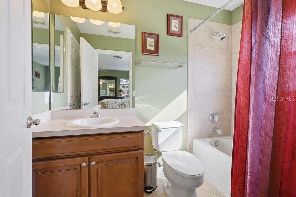 Image 28 of 33 For 204 Wellington Woods Avenue