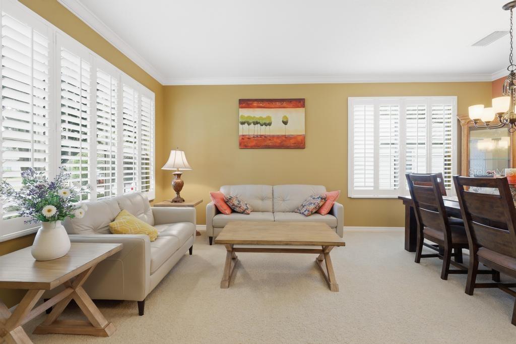 Image 5 of 33 For 204 Wellington Woods Avenue