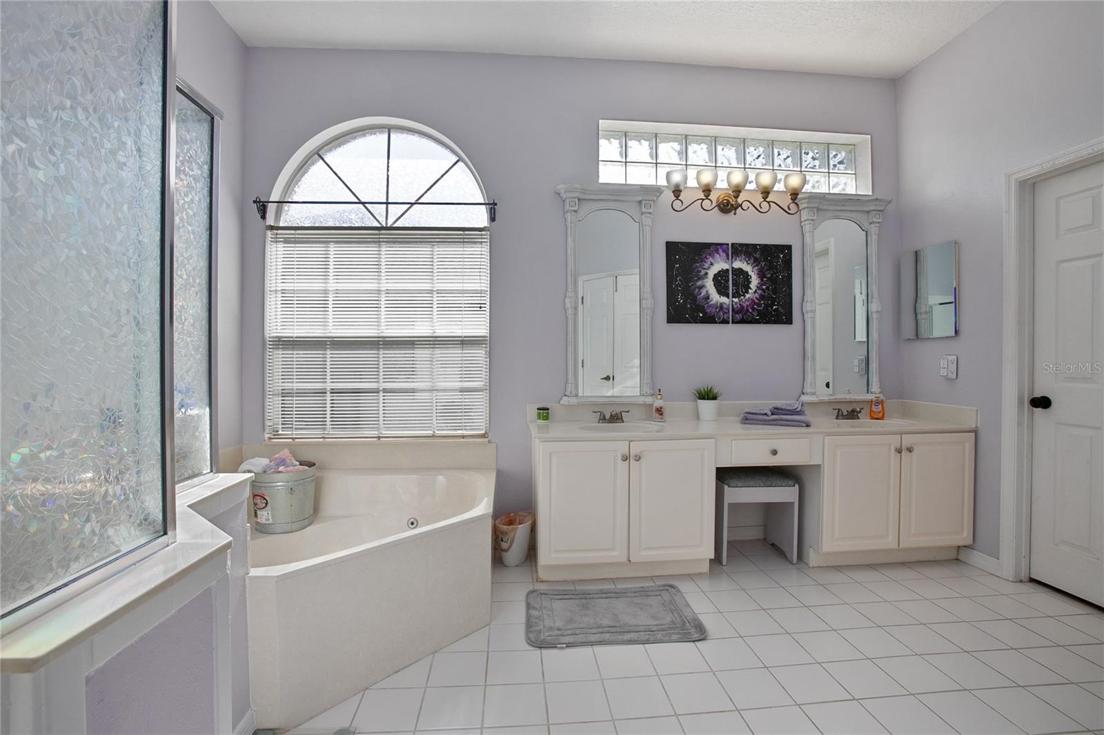 Image 19 of 38 For 2245 Turnberry Drive