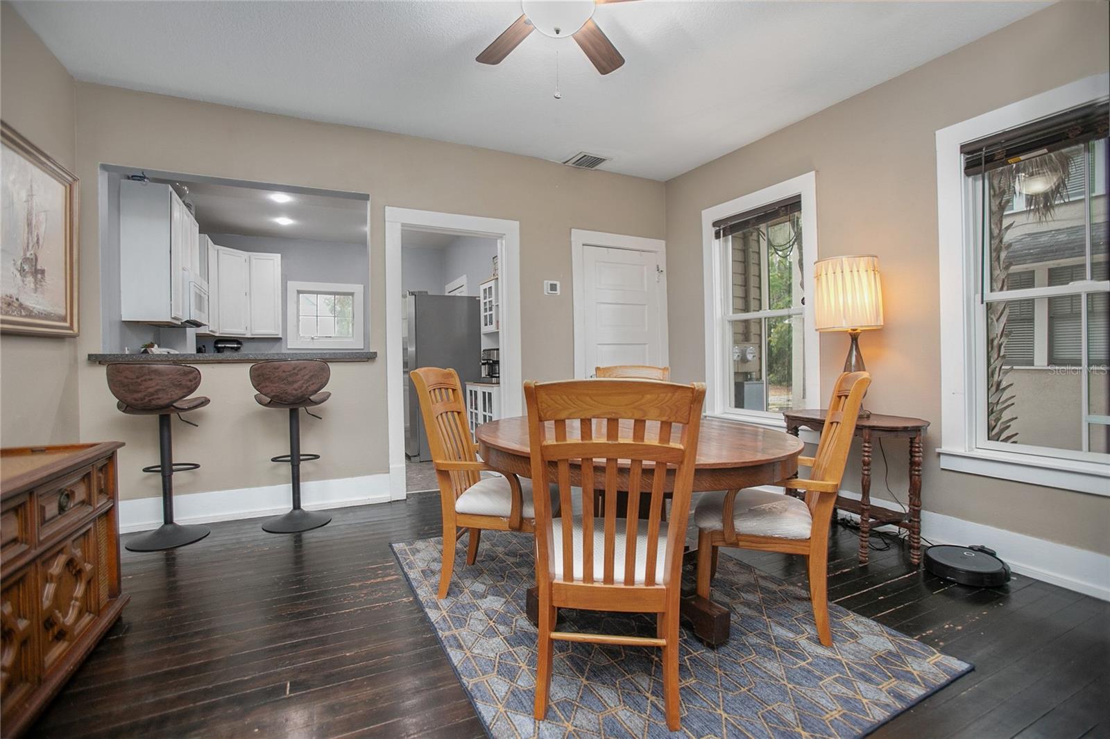 Image 10 of 43 For 206 Wisconsin Avenue