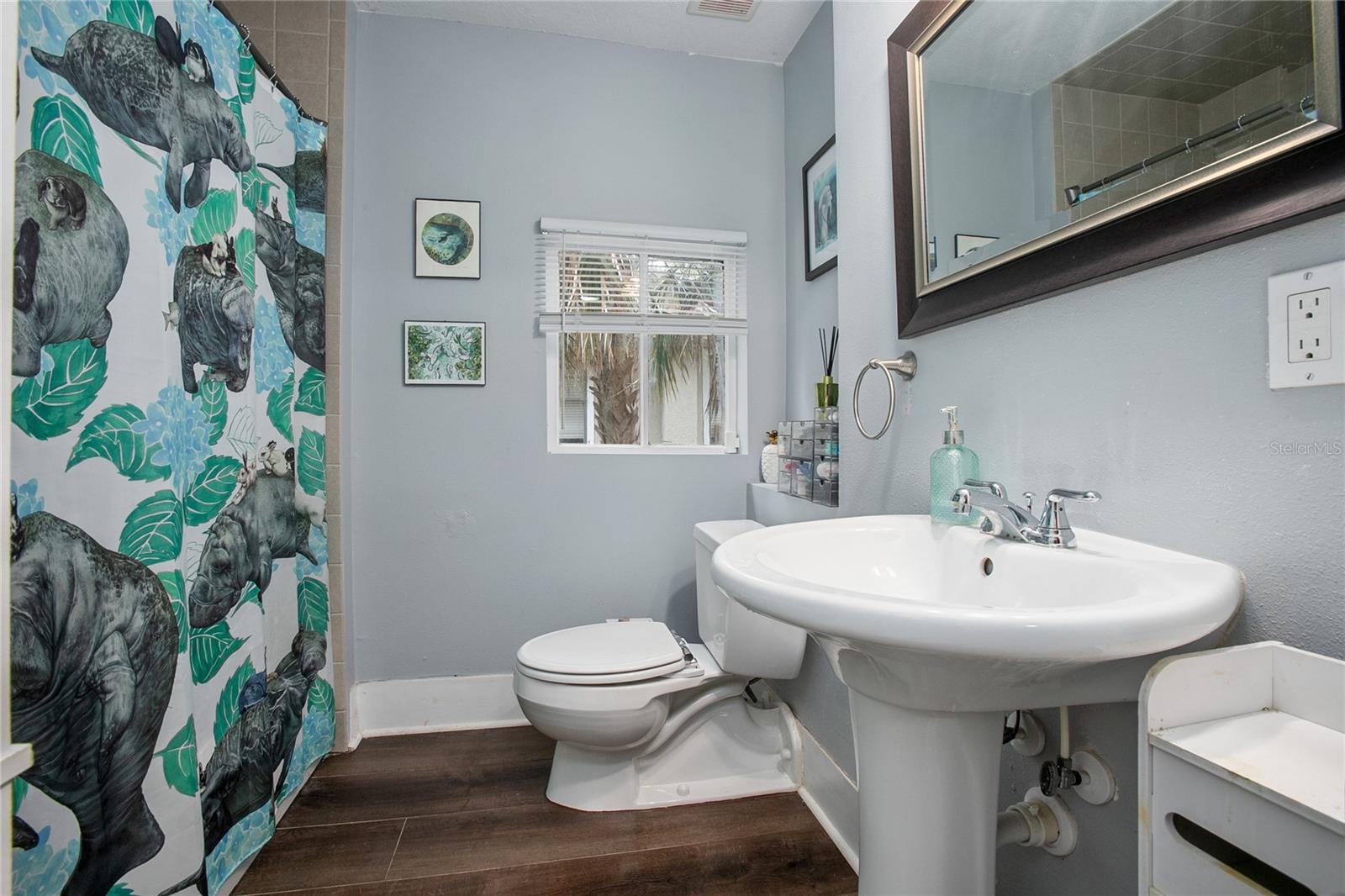 Image 20 of 43 For 206 Wisconsin Avenue