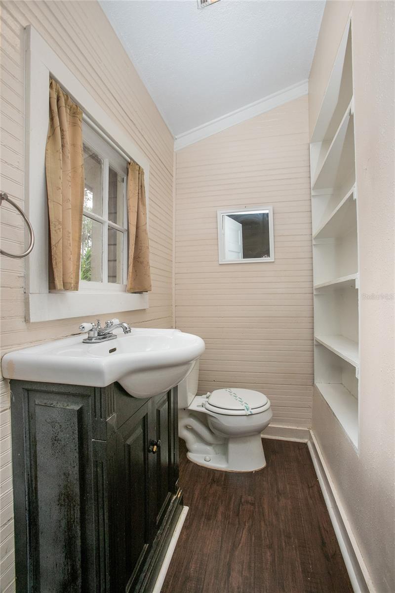 Image 29 of 43 For 206 Wisconsin Avenue