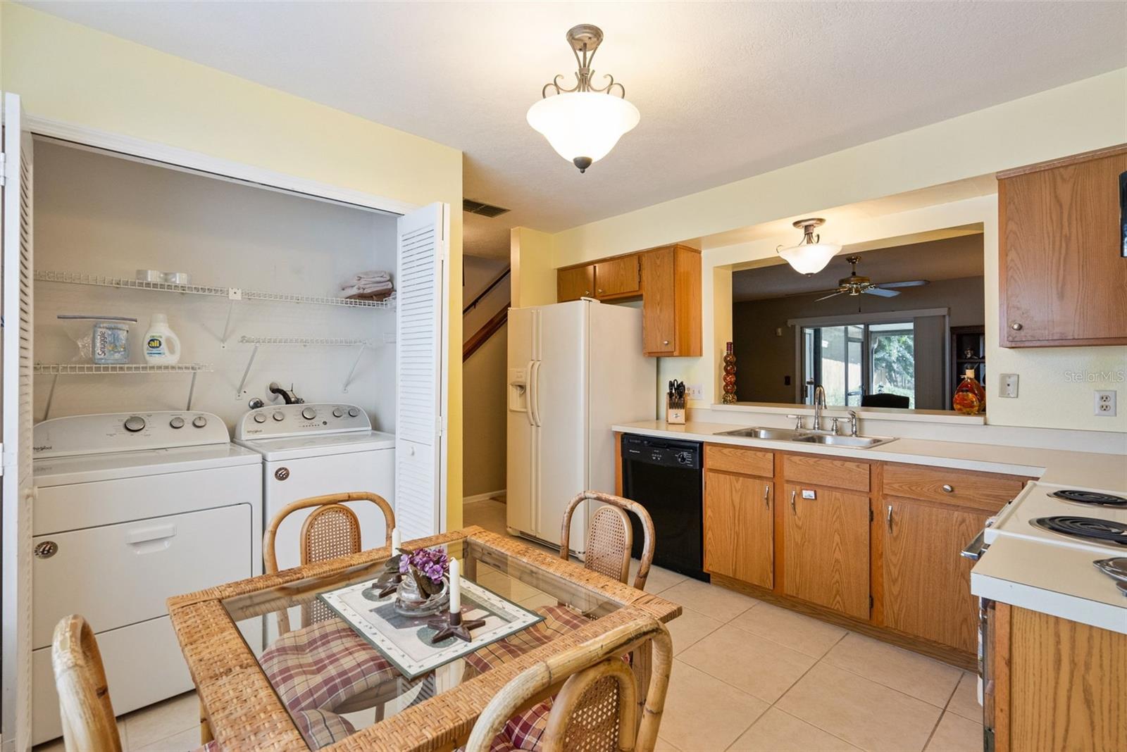 Image 6 of 20 For 543 Green Spring Circle