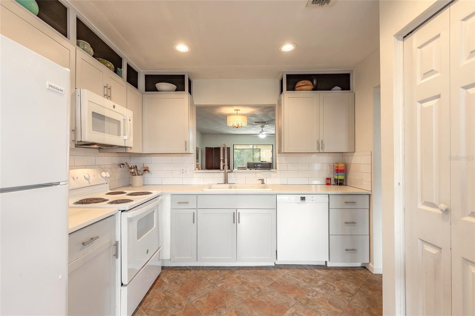 Image 4 of 36 For 251 Orange Grove Drive 8