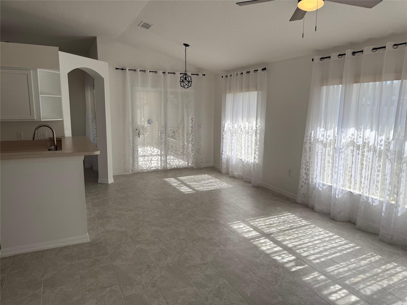 Image 19 of 24 For 710 Independence Drive