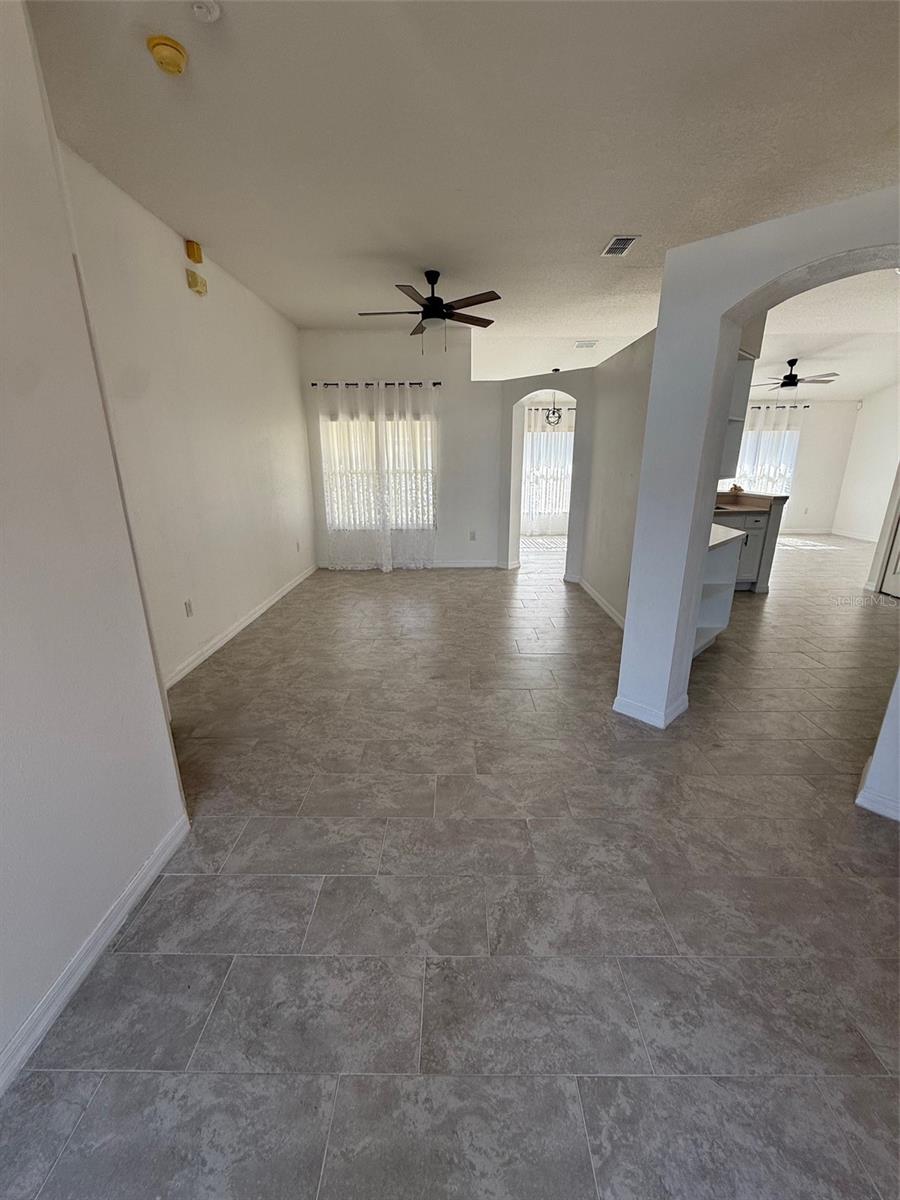 Image 8 of 24 For 710 Independence Drive