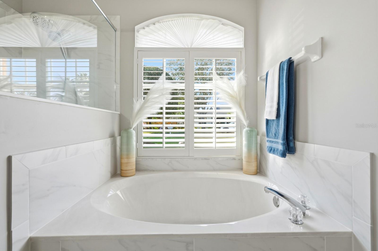 Image 27 of 56 For 15 Circle Creek Way