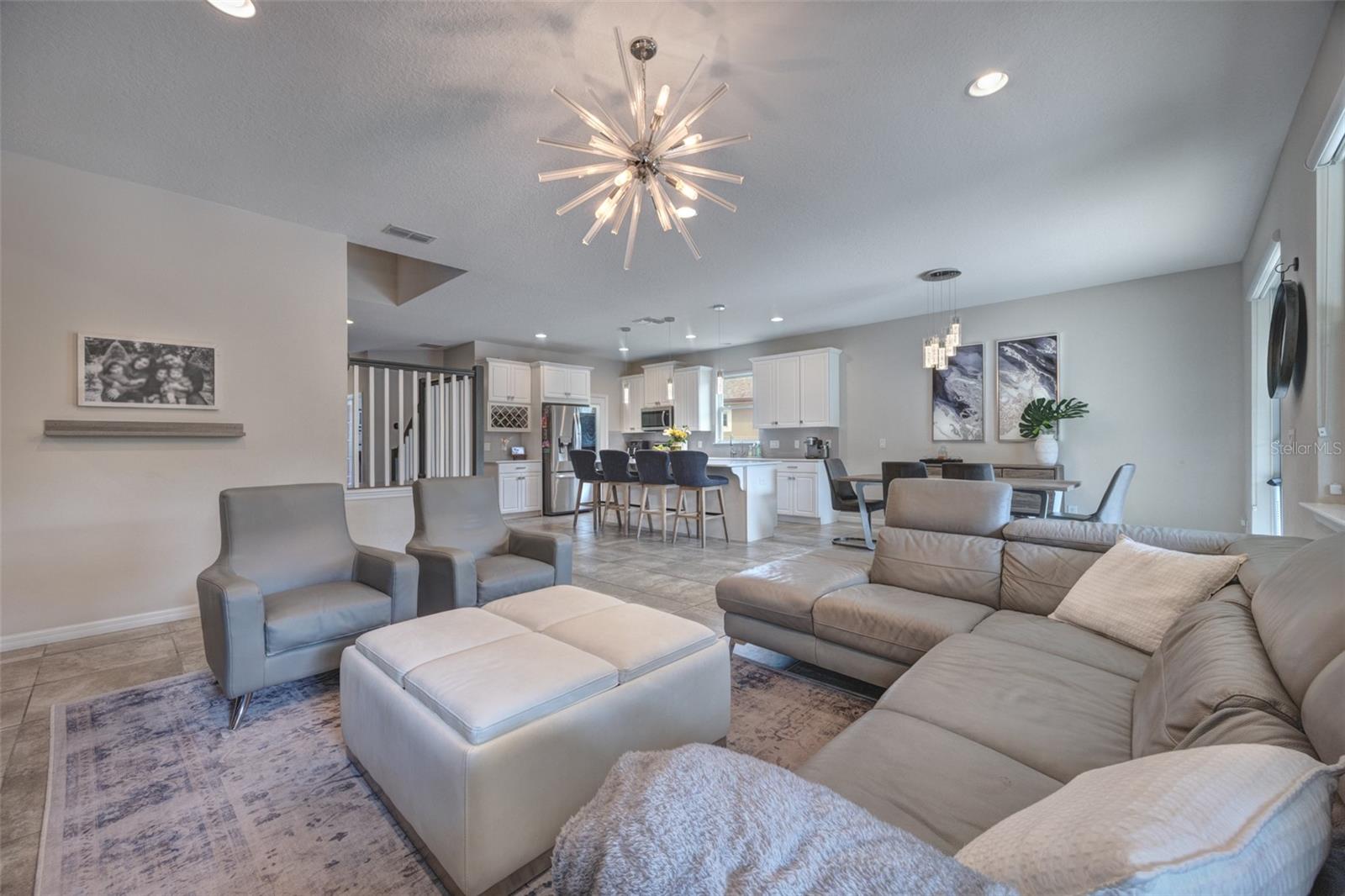 Image 15 of 65 For 2401 Oxmoor Drive