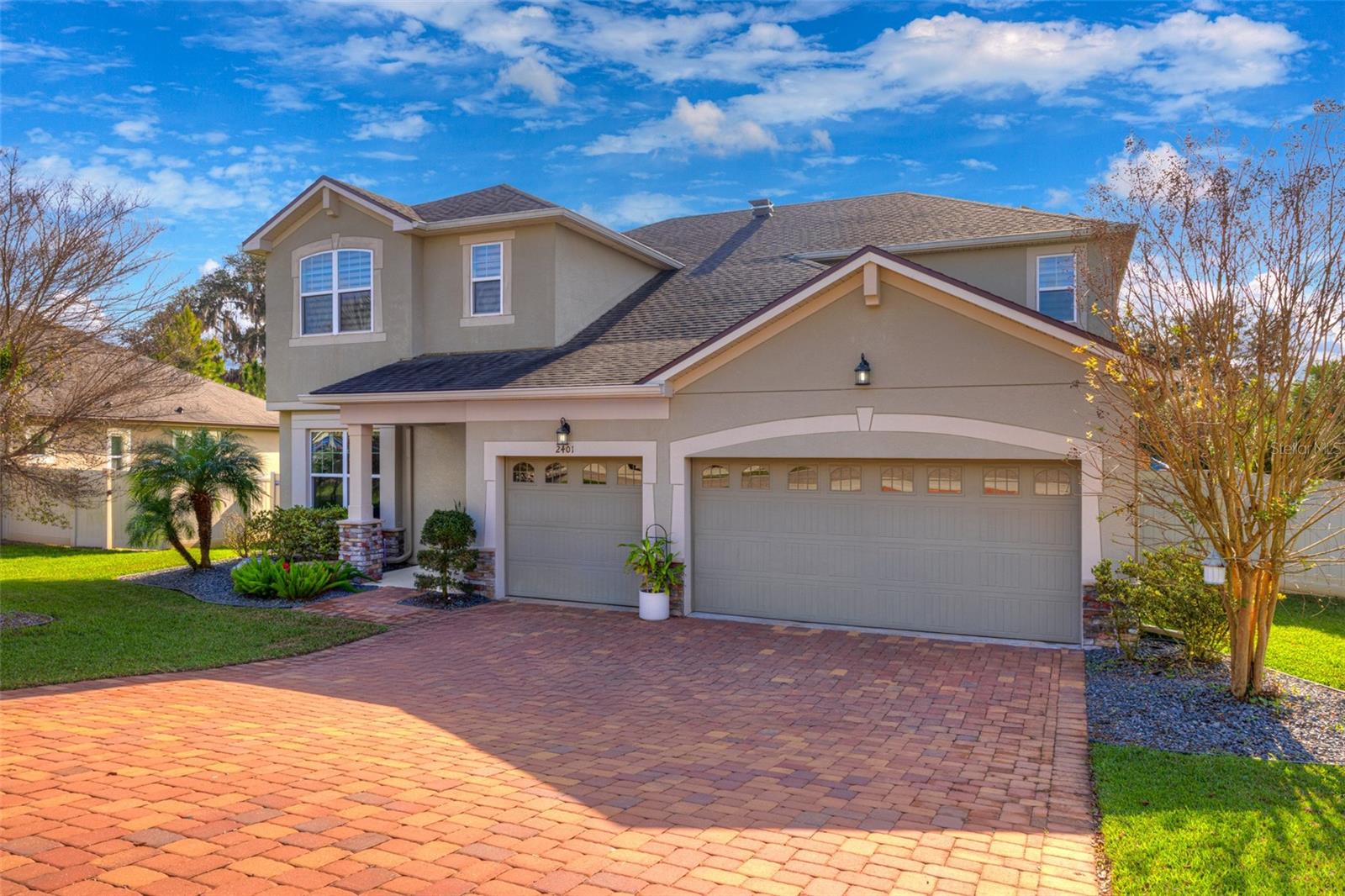 Image 2 of 65 For 2401 Oxmoor Drive