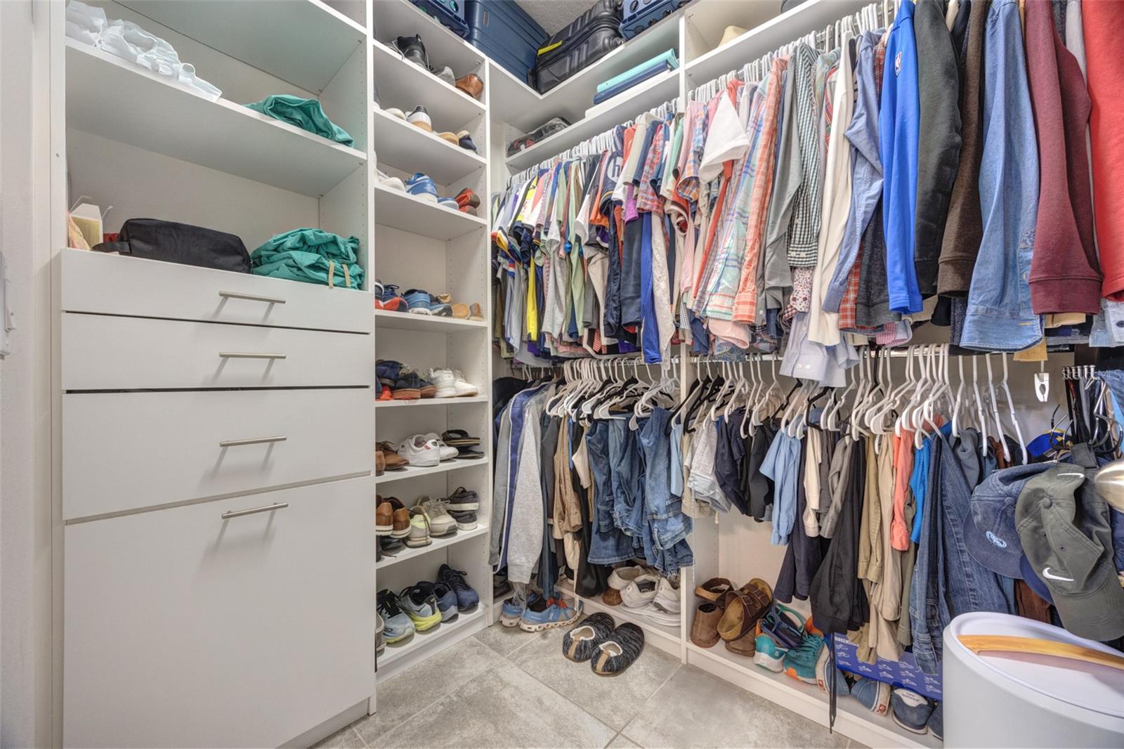 Image 24 of 65 For 2401 Oxmoor Drive