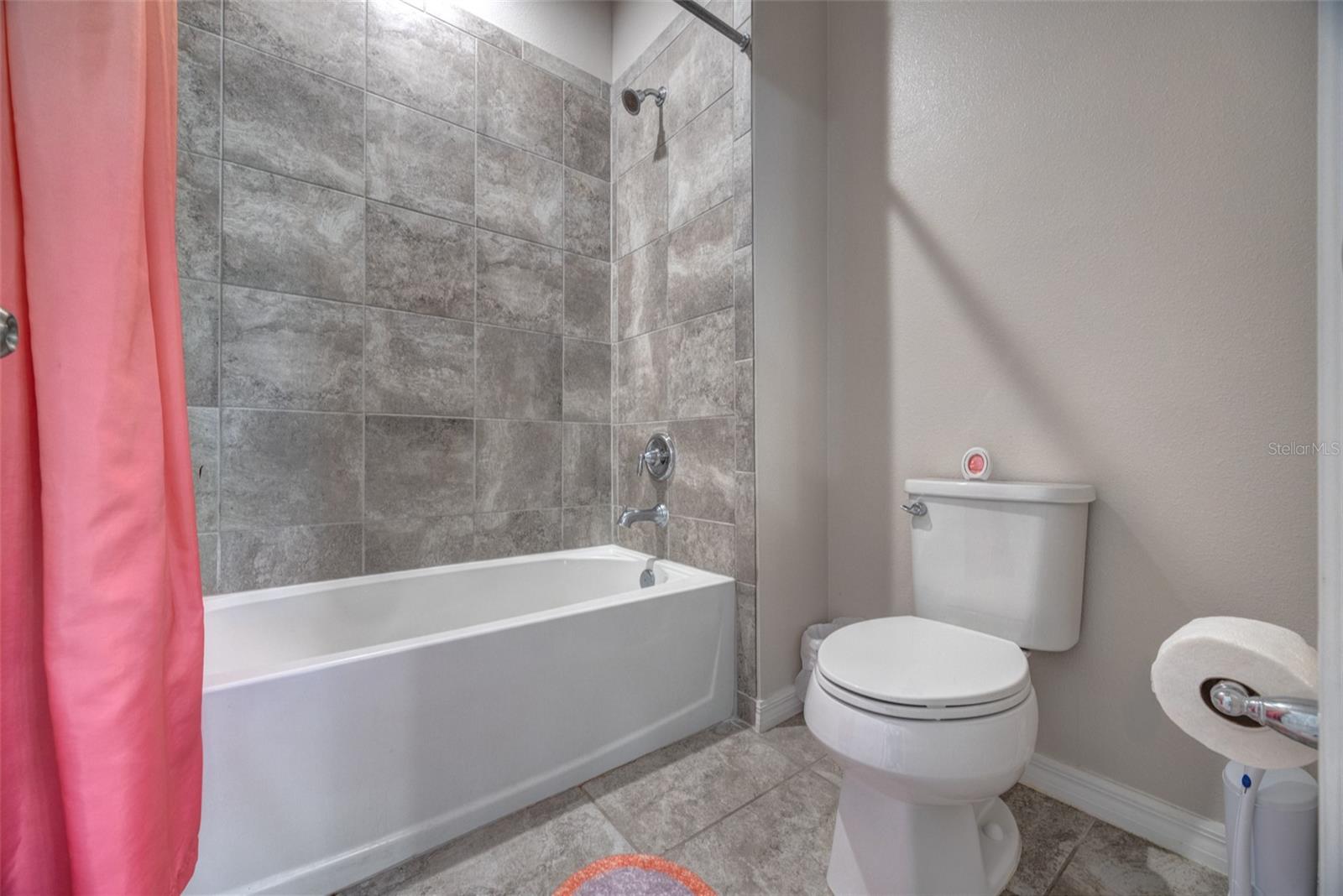 Image 33 of 65 For 2401 Oxmoor Drive