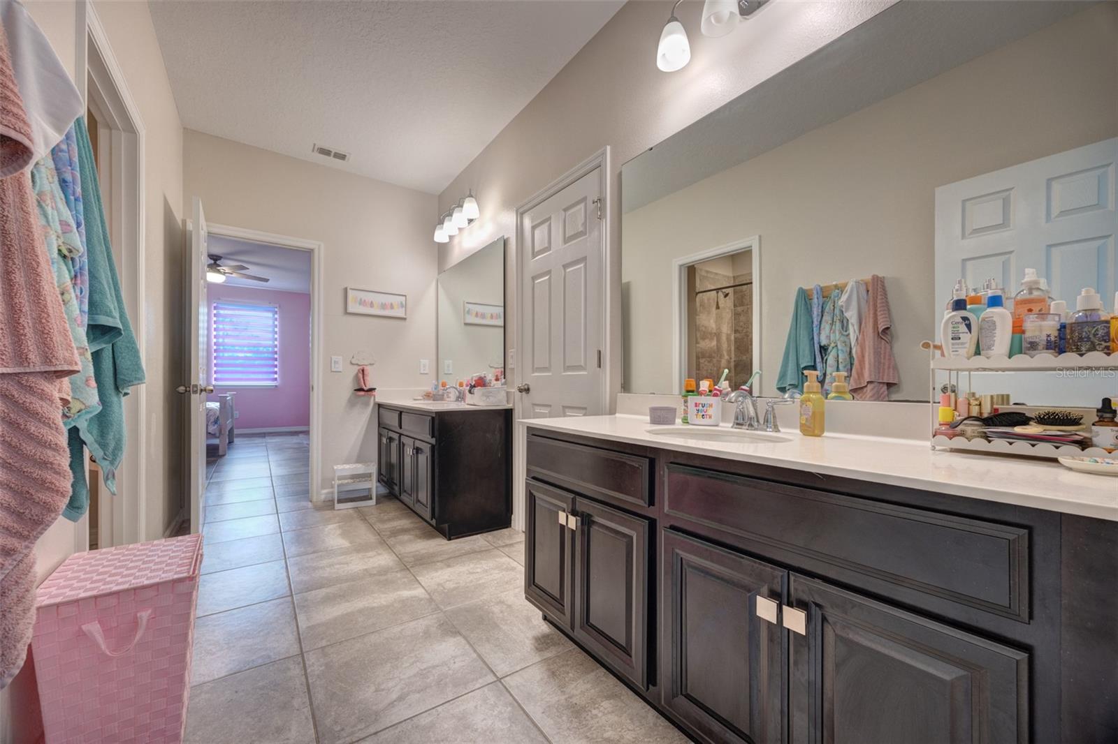 Image 34 of 65 For 2401 Oxmoor Drive