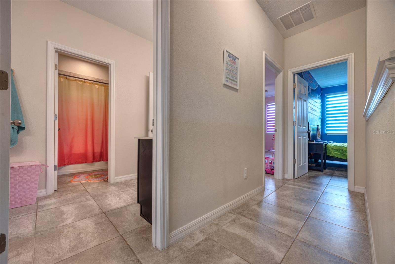 Image 38 of 65 For 2401 Oxmoor Drive