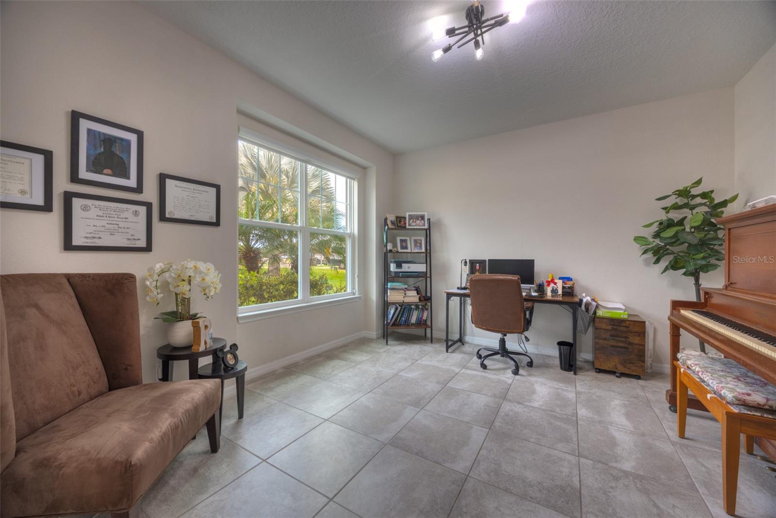 Image 5 of 65 For 2401 Oxmoor Drive