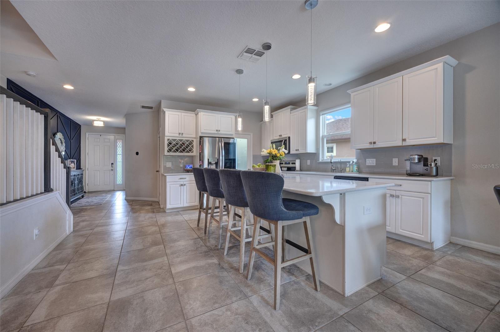 Image 8 of 65 For 2401 Oxmoor Drive