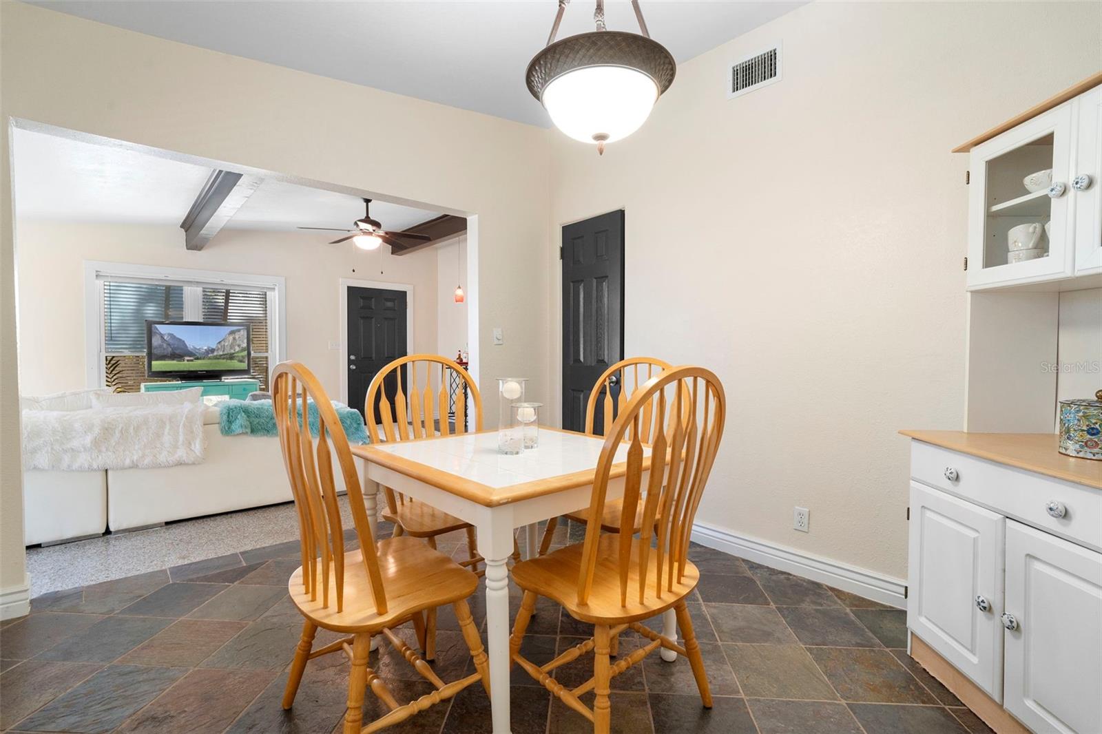 Image 24 of 40 For 205 Kentucky Avenue