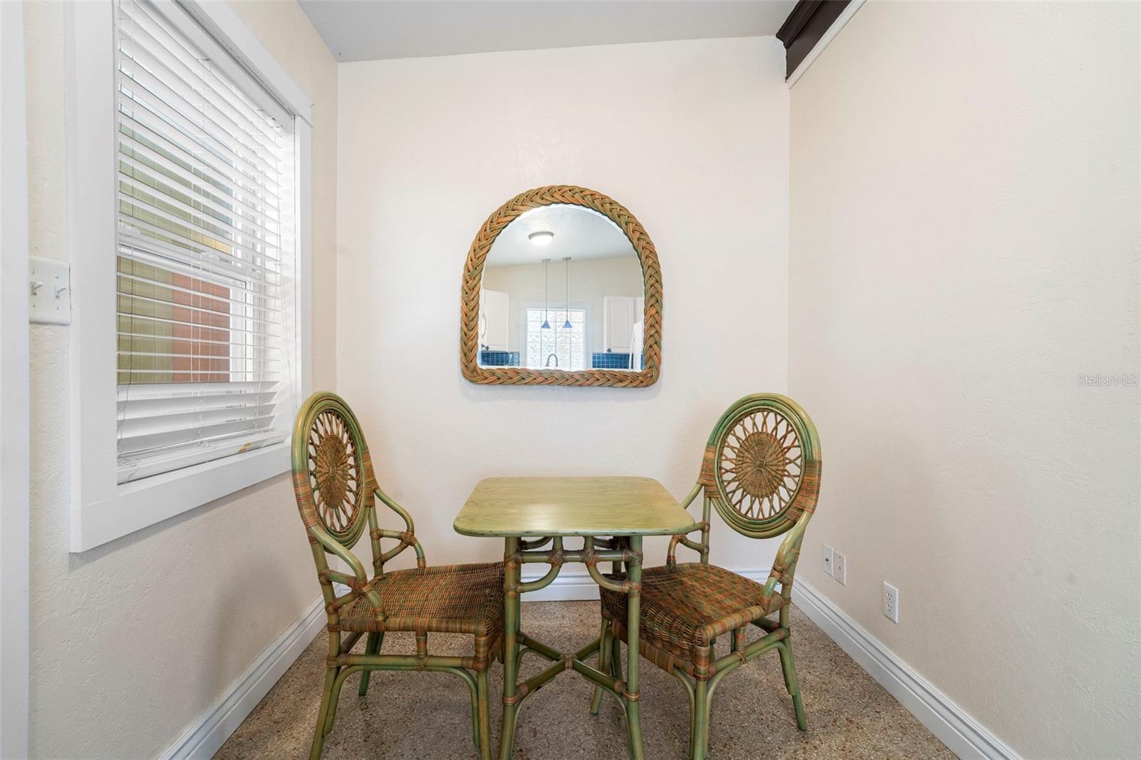 Image 28 of 40 For 205 Kentucky Avenue