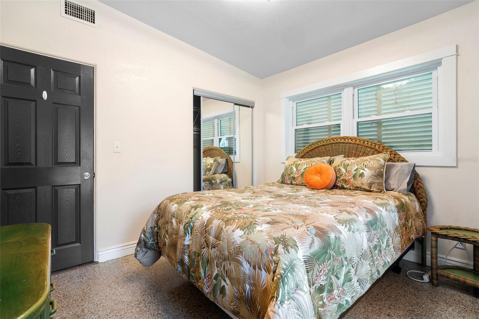 Image 31 of 40 For 205 Kentucky Avenue