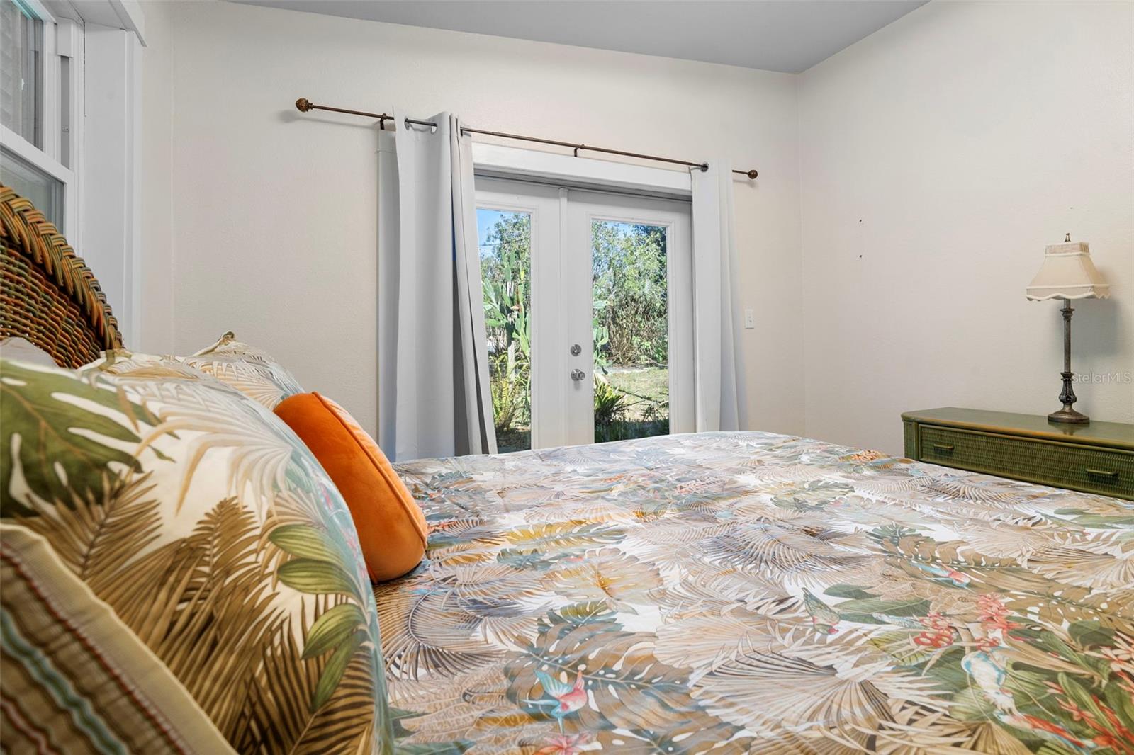 Image 32 of 40 For 205 Kentucky Avenue