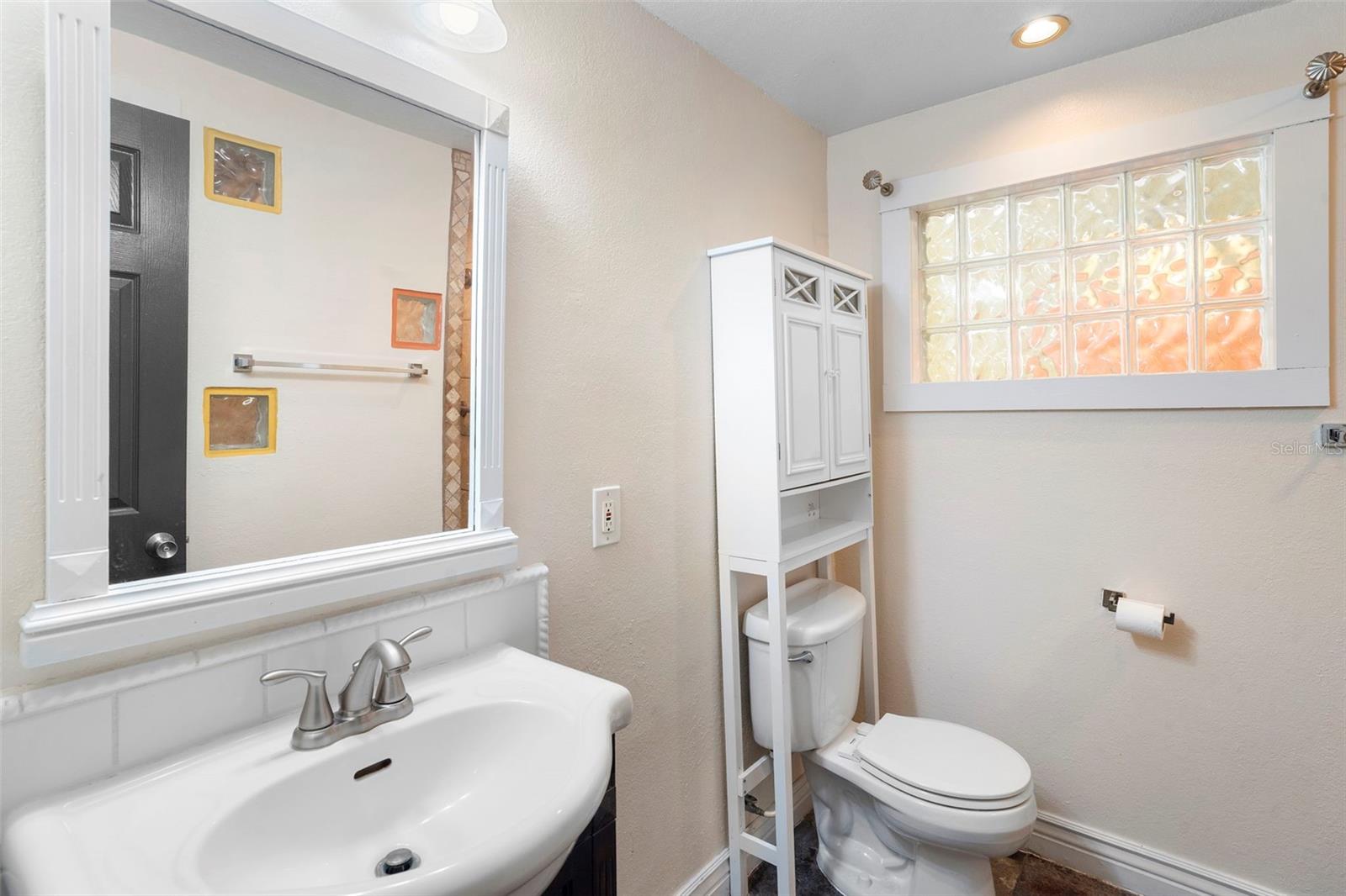 Image 34 of 40 For 205 Kentucky Avenue