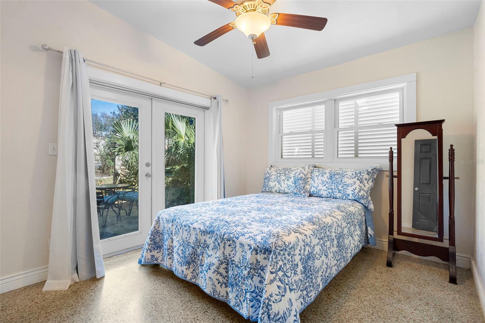 Image 35 of 40 For 205 Kentucky Avenue