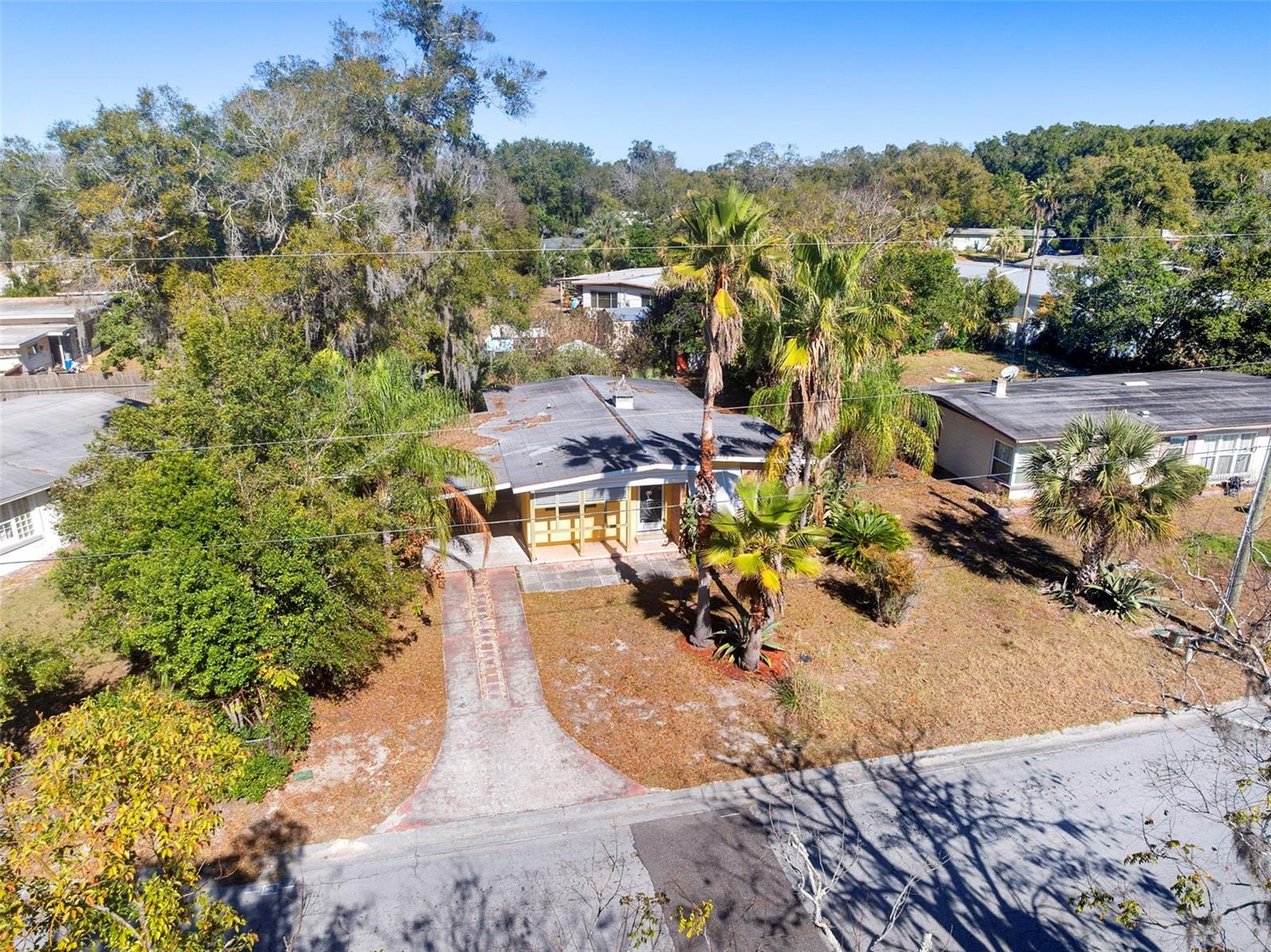 Image 8 of 40 For 205 Kentucky Avenue