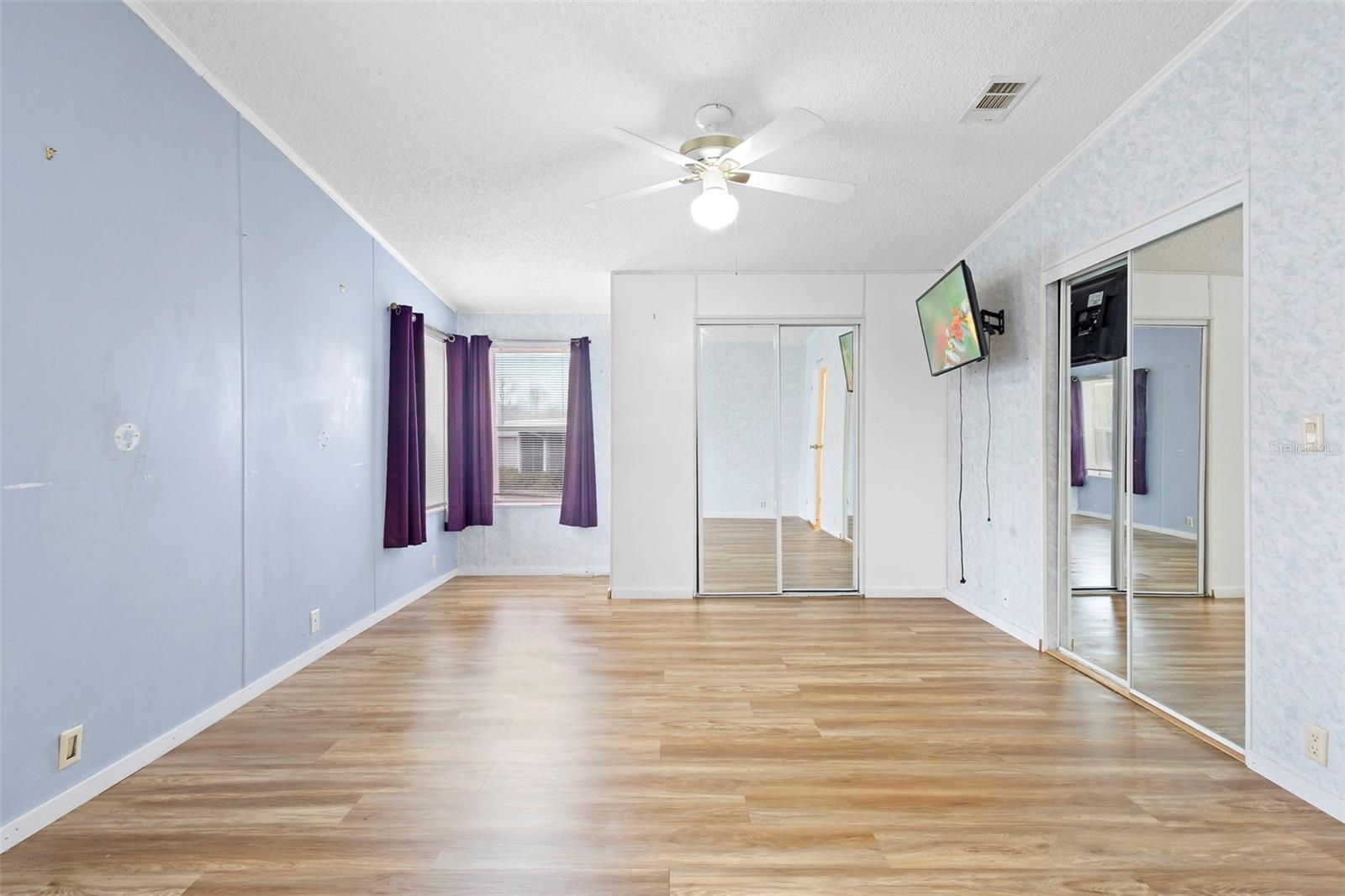 Image 14 of 26 For 11910 Salina Way