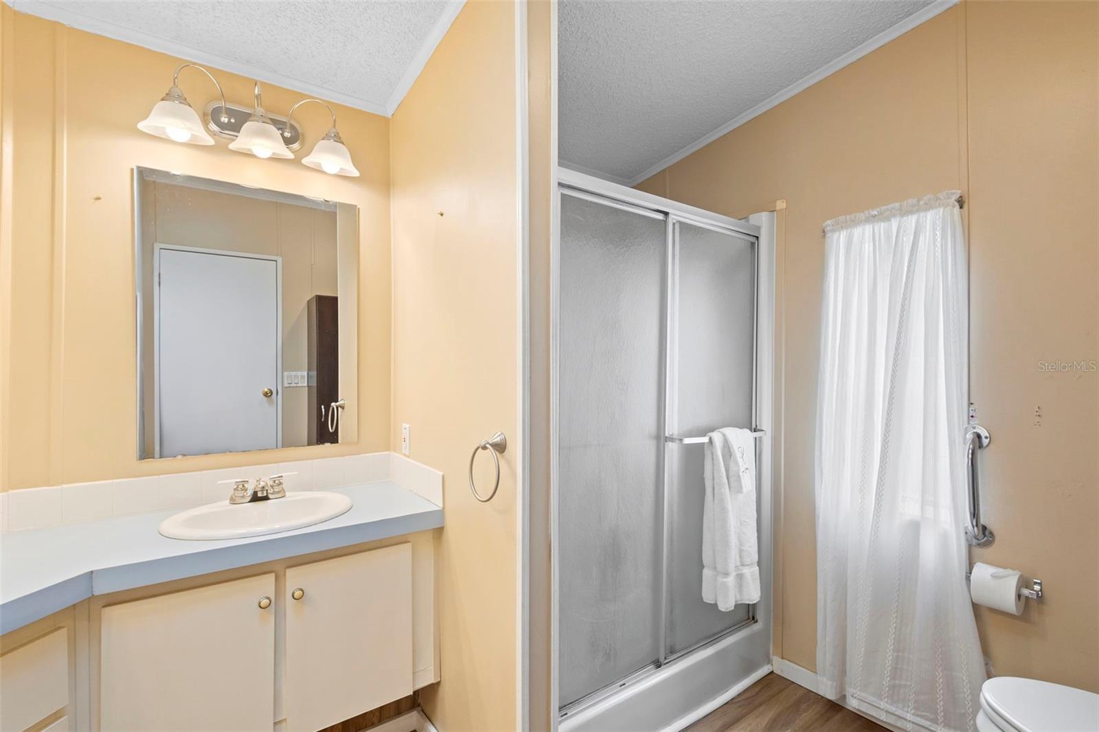 Image 16 of 26 For 11910 Salina Way