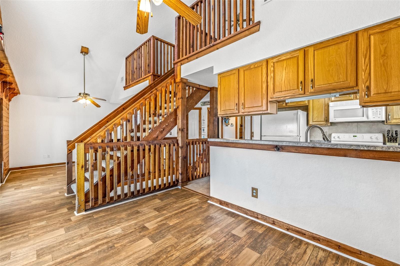 Image 10 of 46 For 4045 Oriole Avenue