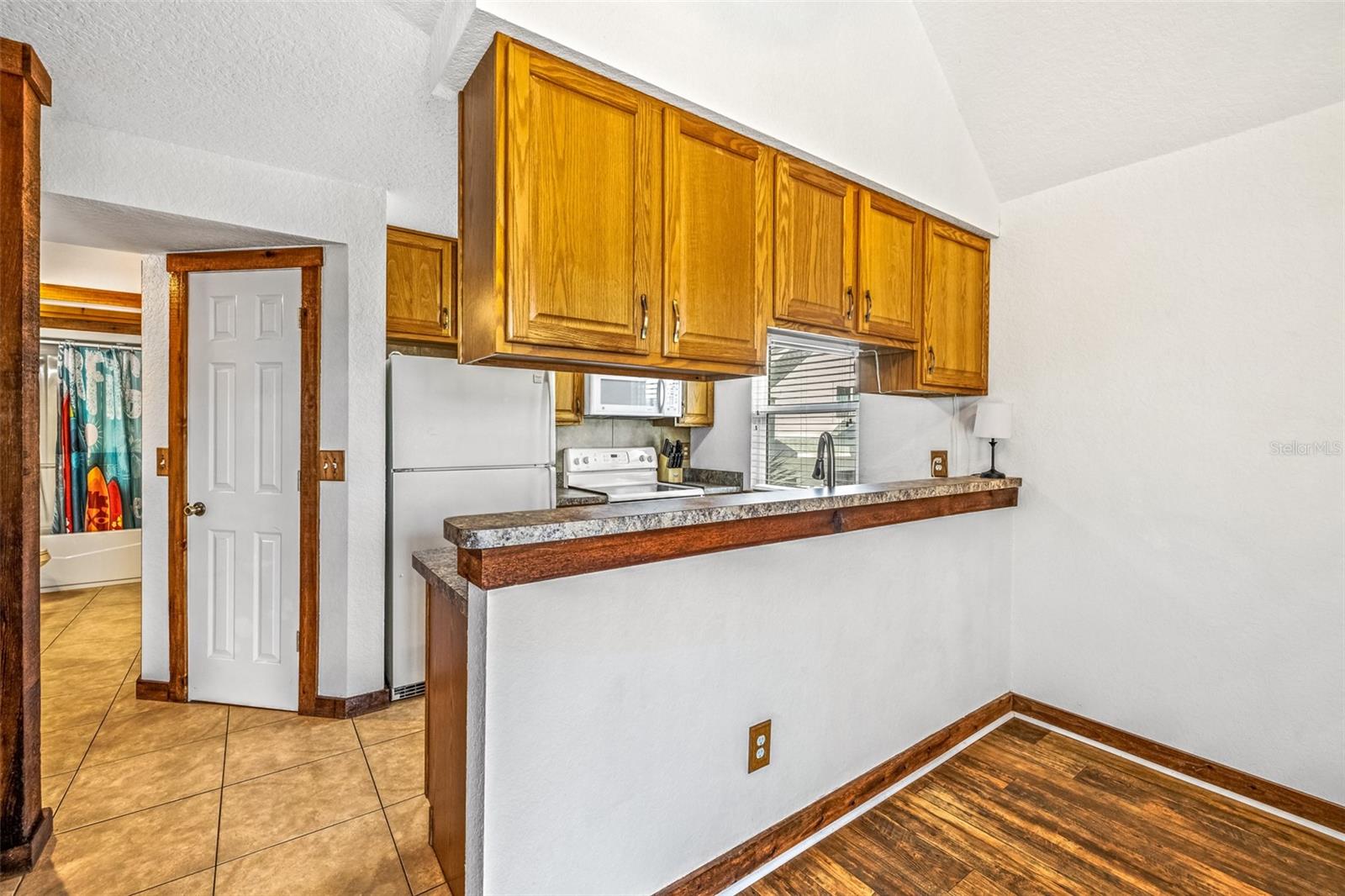 Image 11 of 46 For 4045 Oriole Avenue