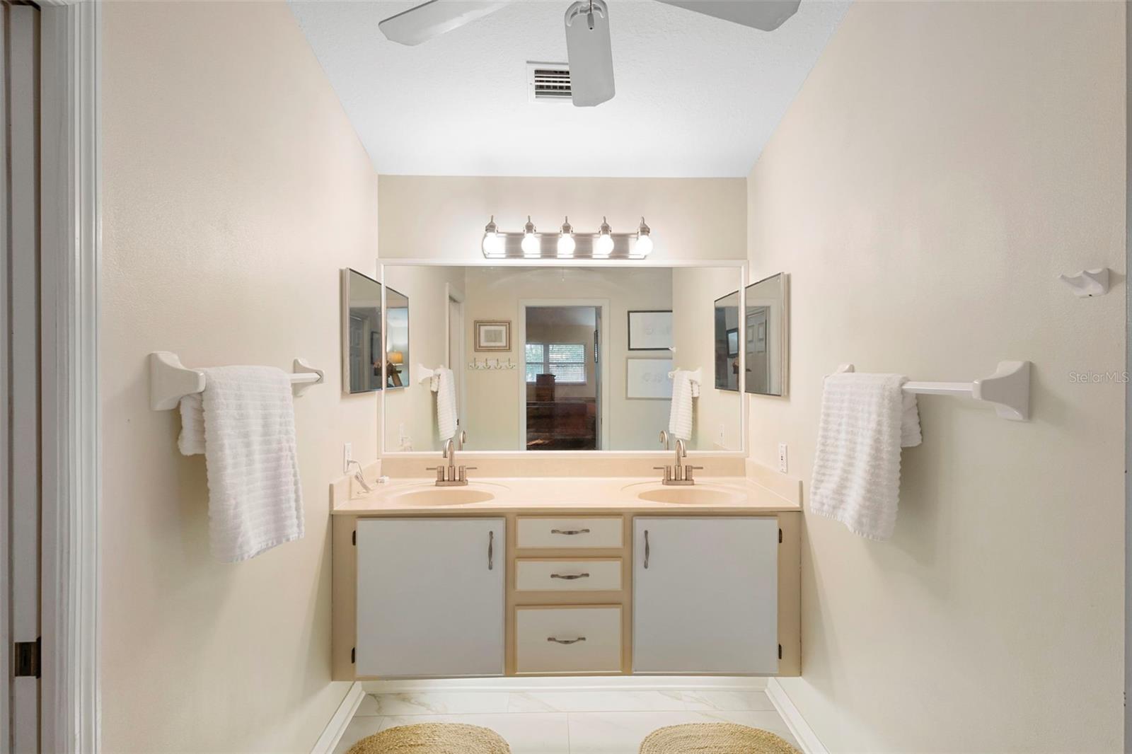 Image 23 of 46 For 1136 Glen Falls Road