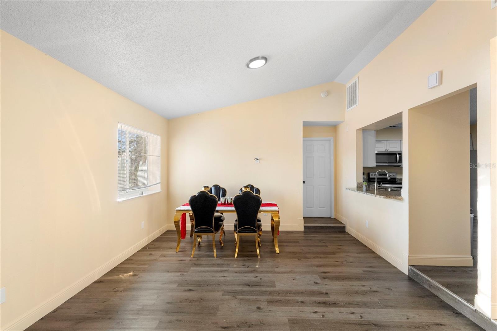 Image 19 of 37 For 2930 Surf Drive