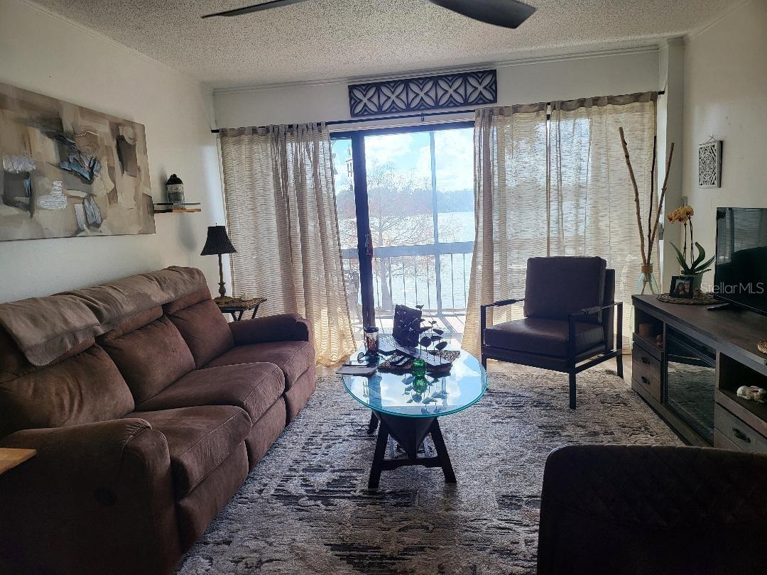 Image 5 of 21 For 574 Orange Drive 78