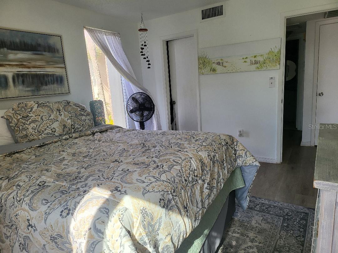 Image 7 of 21 For 574 Orange Drive 78