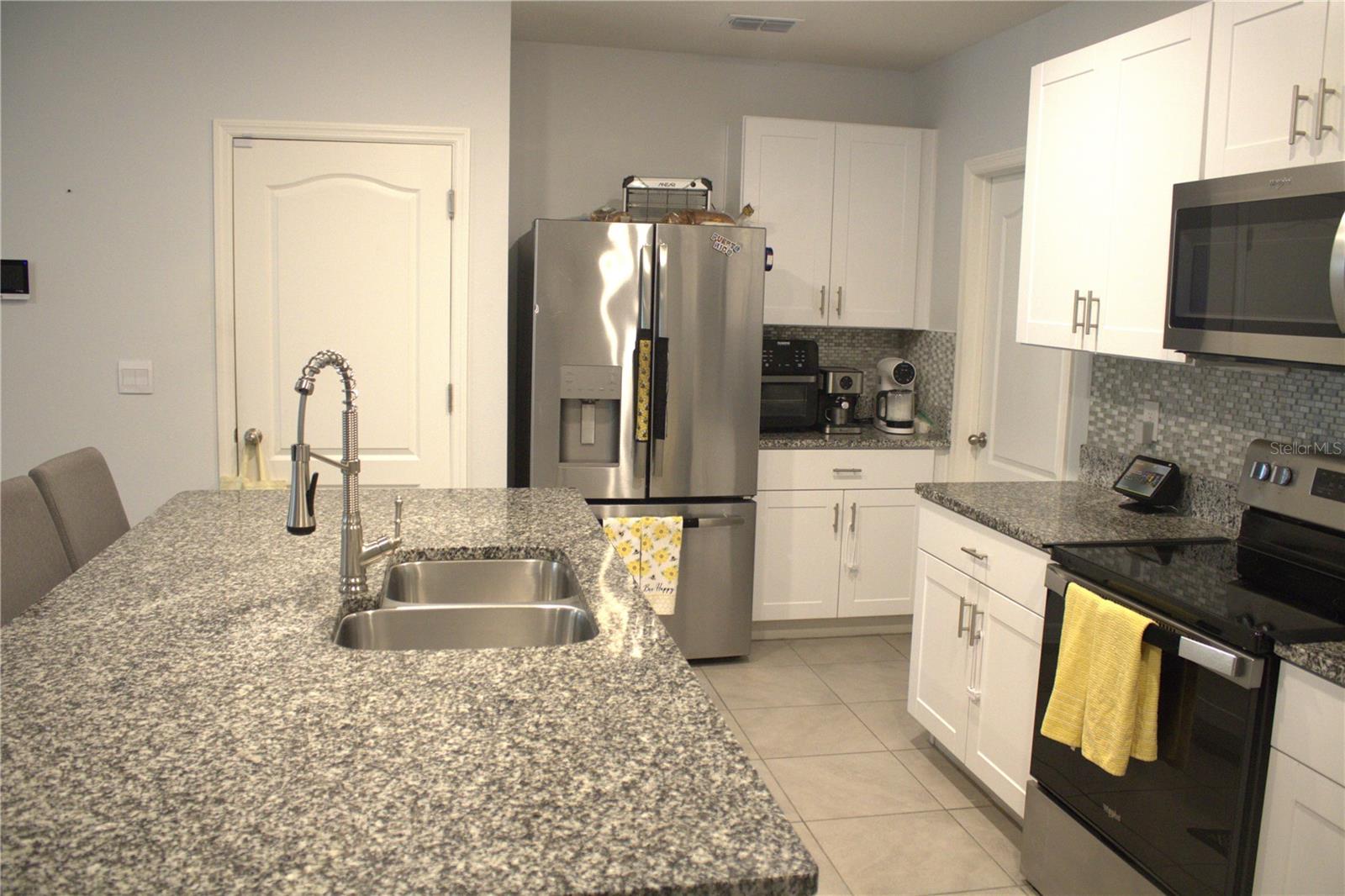 Image 7 of 35 For 410 Lady Bella Place